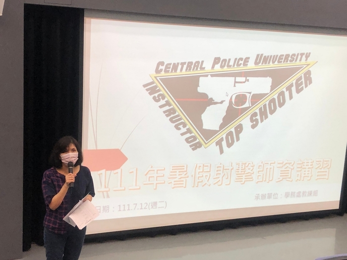 學務長講話