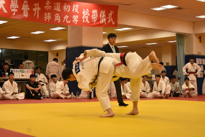 柔道比賽施術過程（內腿）
