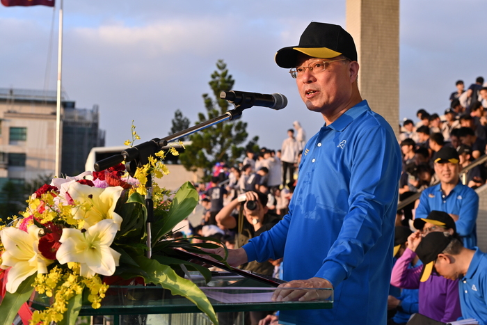 校長主持閉幕典禮