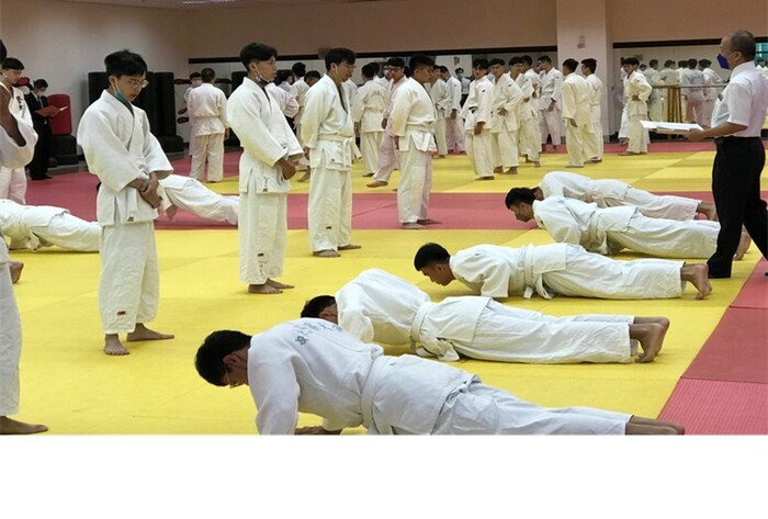 柔道伏地挺身