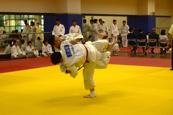 柔道比賽施術過程（內腿）