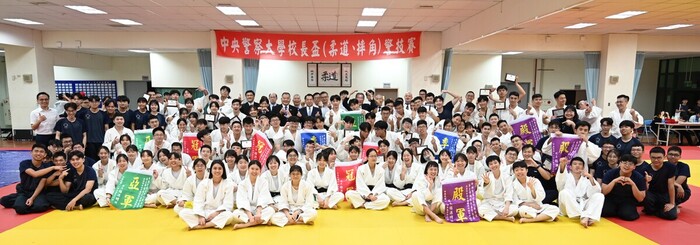 校長、各級師長與全體獲獎隊伍及工作人員大合影